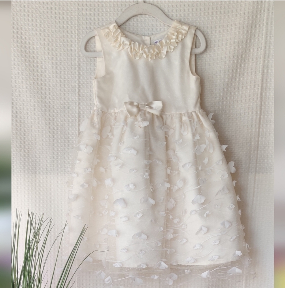Blueberi boulevard Little Girls Ivory Sleeveless Special Occasion Dress Size 4T